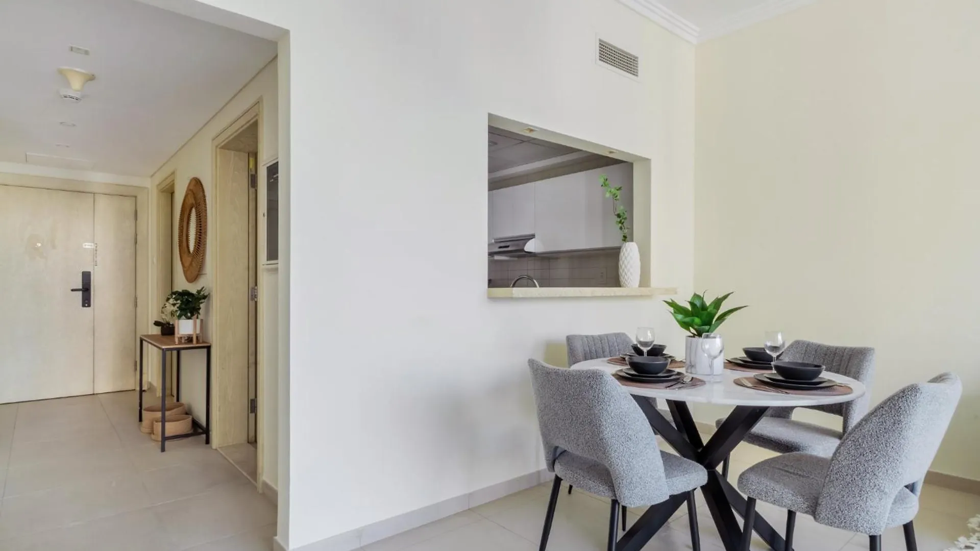 Classic Retreat In Jbr With Private Beach Access Dubai 0*,