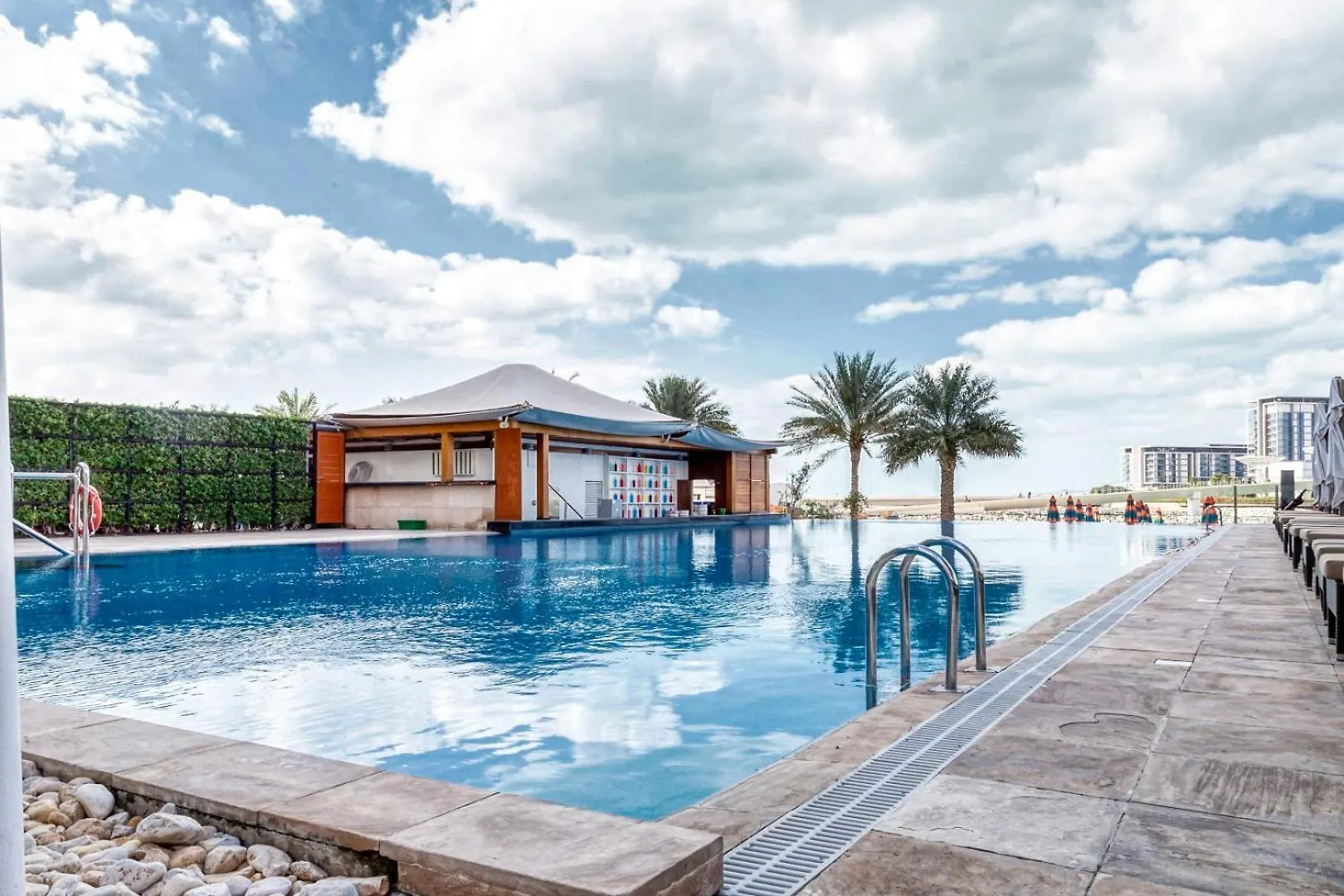 Classic Retreat In Jbr With Private Beach Access Dubai