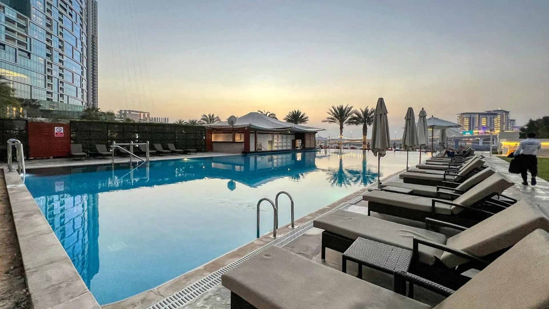 Classic Retreat In Jbr With Private Beach Access Dubai United Arab Emirates