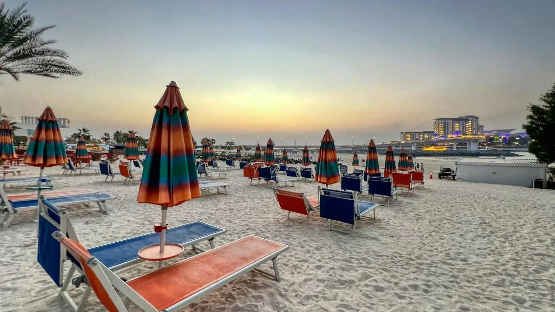Apartment Classic Retreat In Jbr With Private Beach Access Dubai
