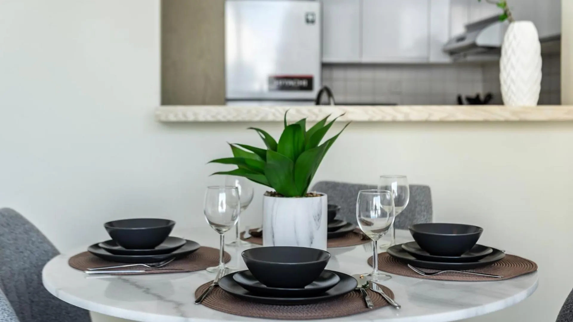 Classic Retreat In Jbr With Private Beach Access Dubaj 0*,