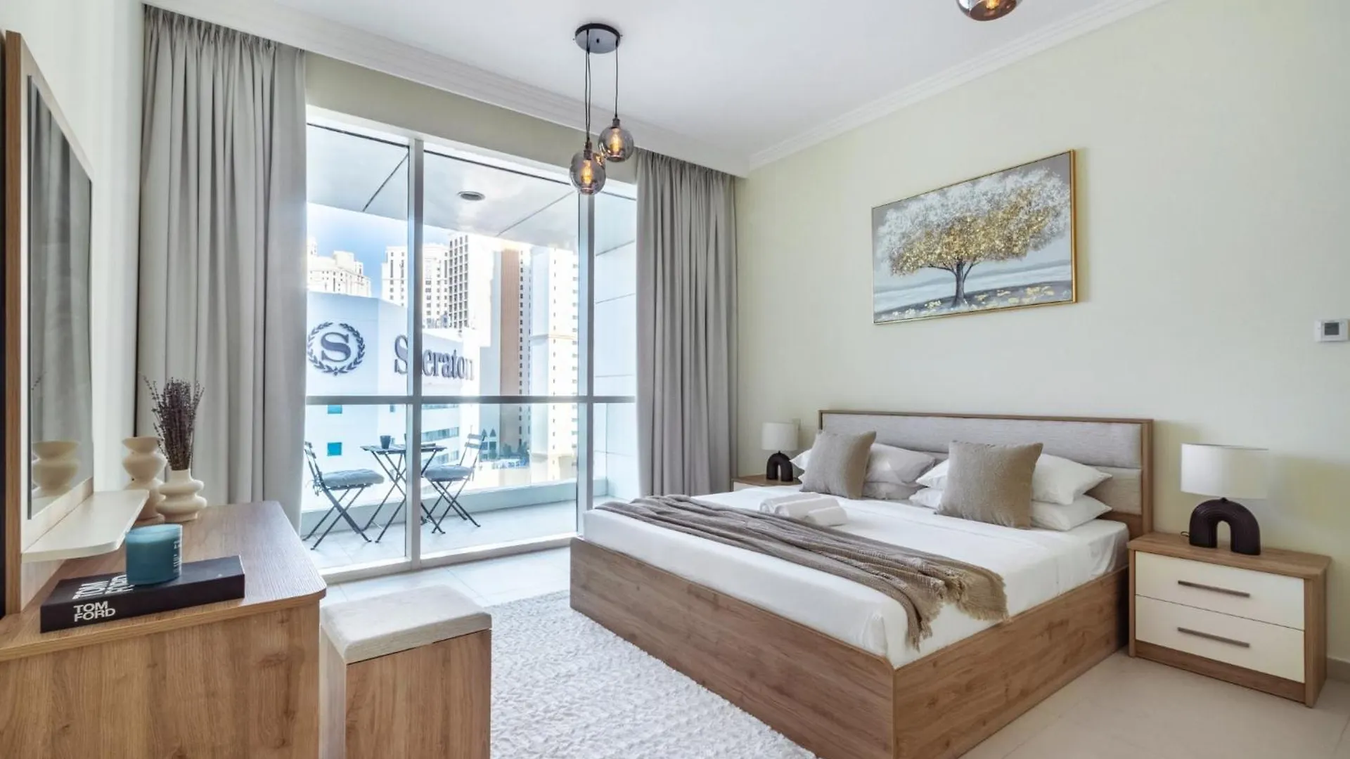 Classic Retreat In Jbr With Private Beach Access Dubaj
